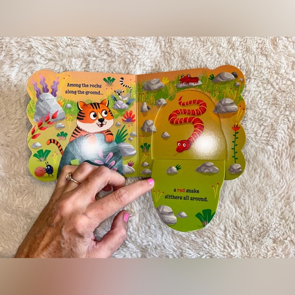 New 2 Pack Lift the Flap Board Books for Toddlers - Picture 11 of 11